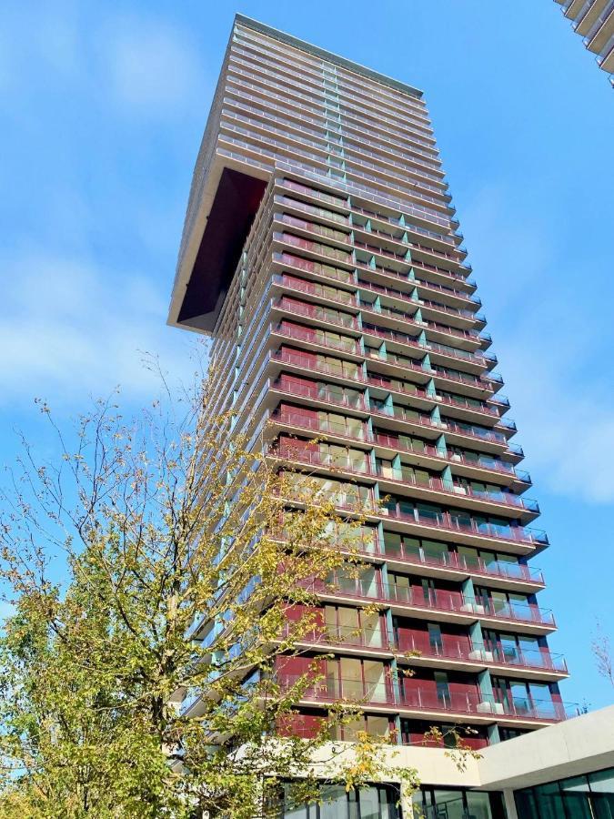 Skyscraper-Feeling With Parking Nearby Apartment Wina Bagian luar foto